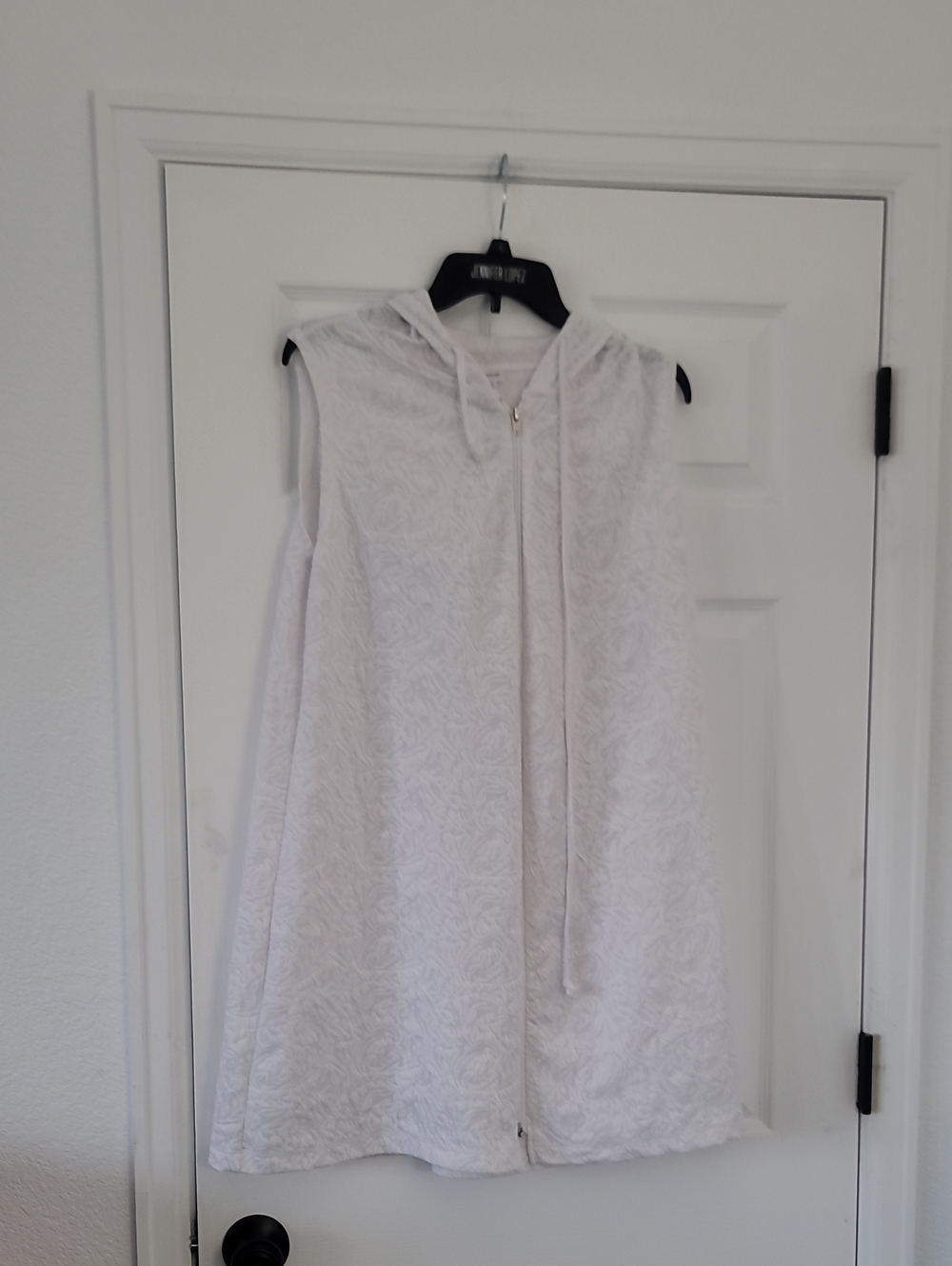 Sleeveless Hooded Zip Front Sweatshirt - White
